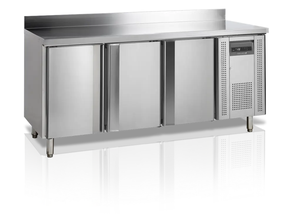 HorecaTraders RVS Koelwerkbank met achterwand | 3-deurs | 180 x 70 x 98 cm Hoge Kwaliteit