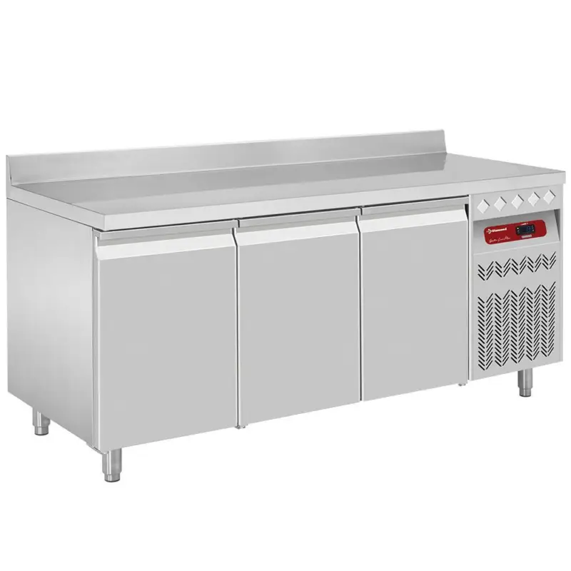 Wand-koeltafel geventileerd, 3 deuren GN 1/1, 405 liter Express Levering